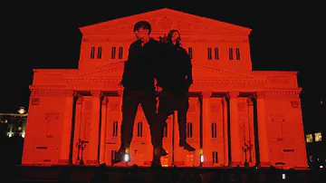 Би-2 feat. Oxxxymiron — Пора возвращаться домой («Круг света», Большой театр, Театральная площадь)