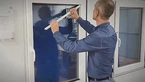 Что делать если пластиковое окно провисло